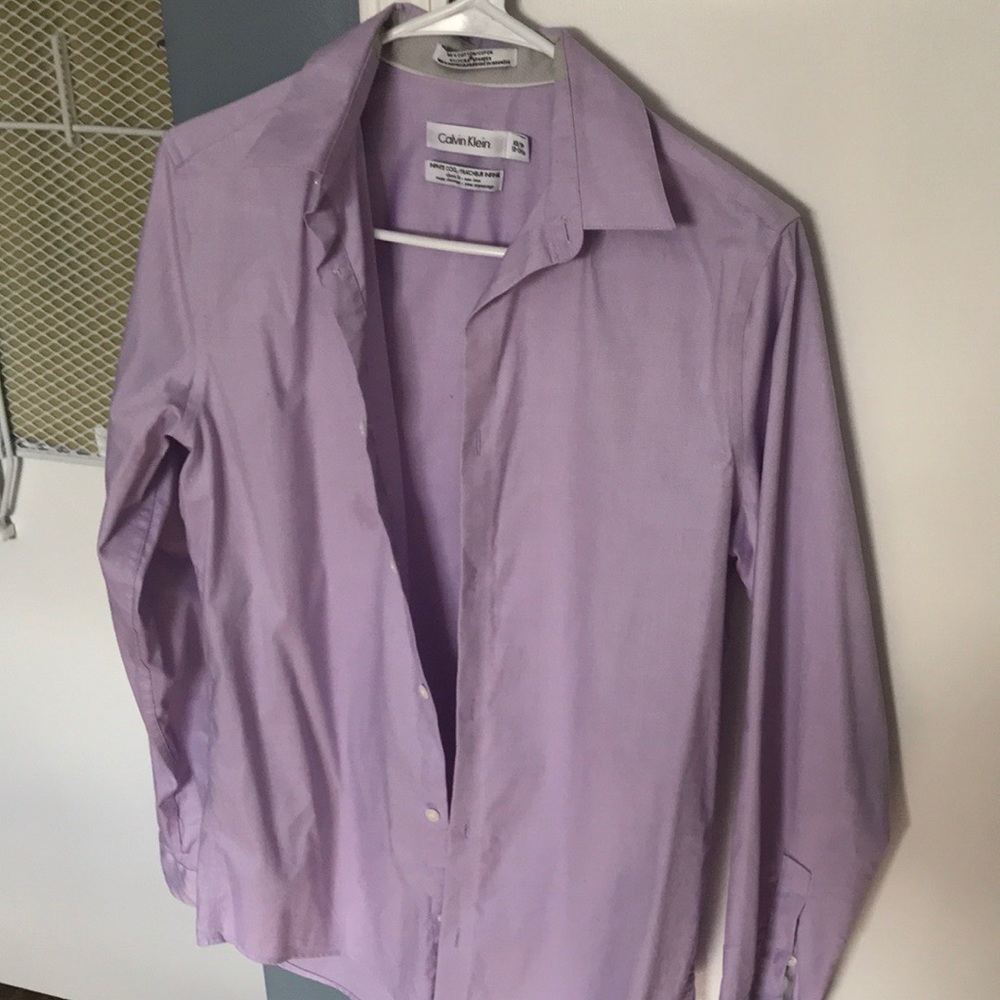 Button down - Picture 2 of 2